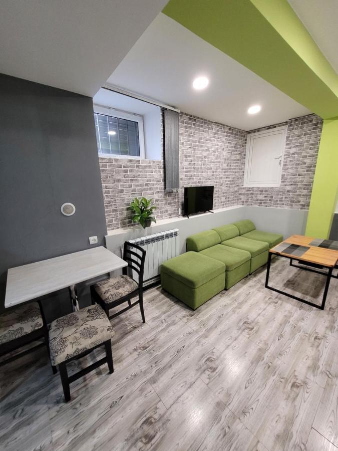 Дом 33 Возле Клиники Астхик Villa Yerevan Ngoại thất bức ảnh