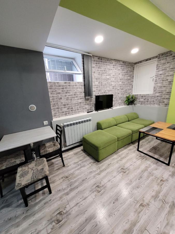 Дом 33 Возле Клиники Астхик Villa Yerevan Ngoại thất bức ảnh