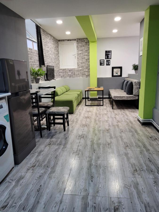 Дом 33 Возле Клиники Астхик Villa Yerevan Ngoại thất bức ảnh