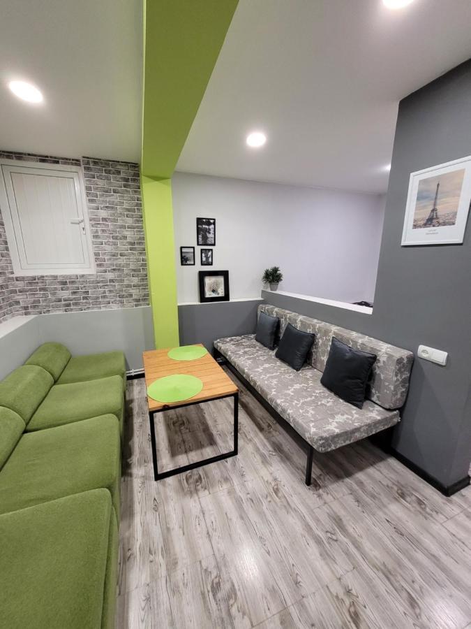 Дом 33 Возле Клиники Астхик Villa Yerevan Ngoại thất bức ảnh